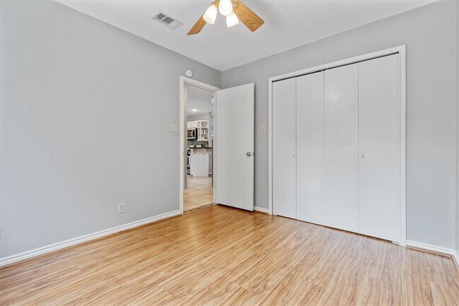 Building Photo - 2207 Shoalmont Dr