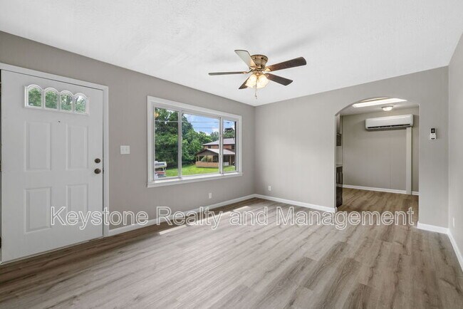 Building Photo - 103 Cayce Ave
