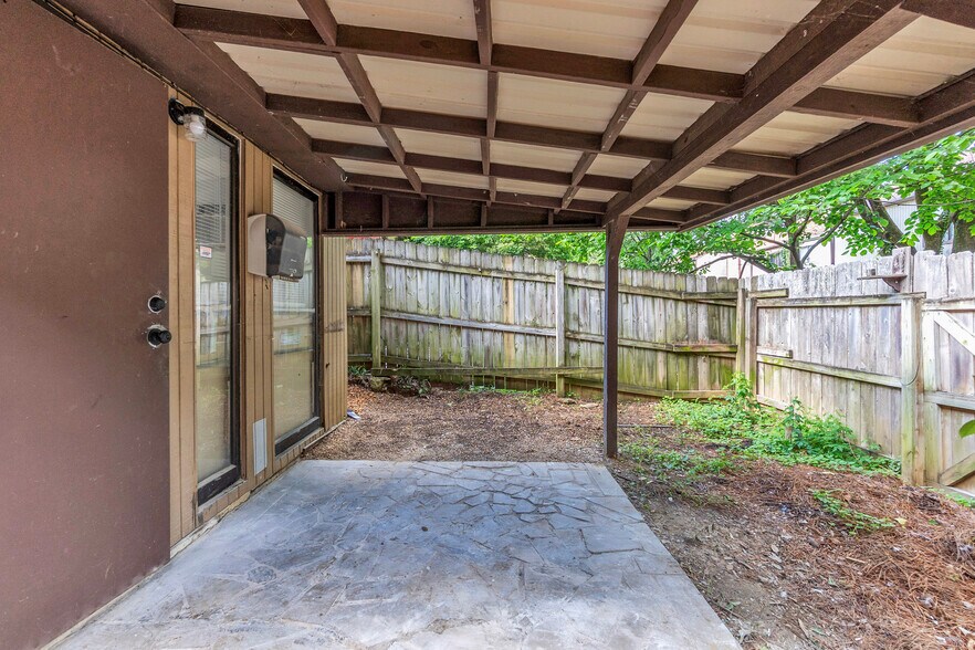 Building Photo - 1838 Quail Park Cir