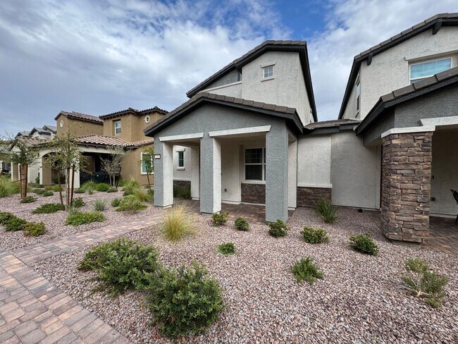 Primary Photo - Stylish 3-Bedroom Home with Open Layout & ...