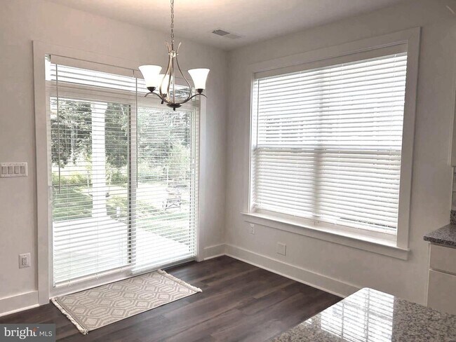 Building Photo - 8708 Southrun Ct