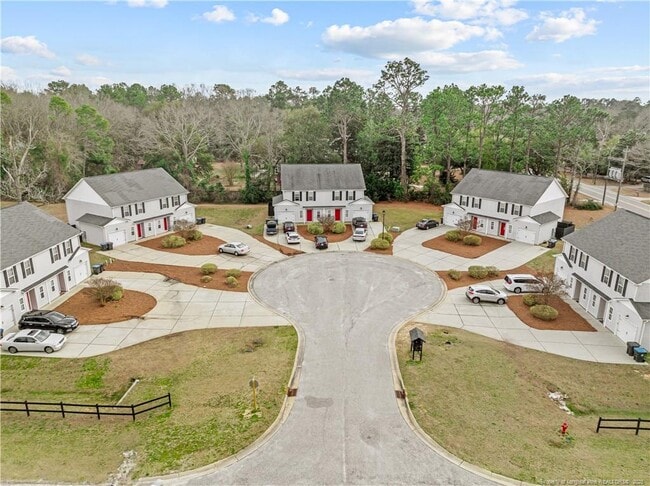 Building Photo - 124 Sherman Ct