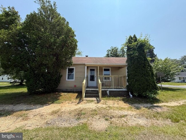 Primary Photo - 28 West Ave N