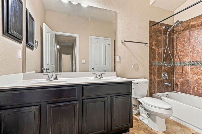 Building Photo - 7409 Dewberry Dr