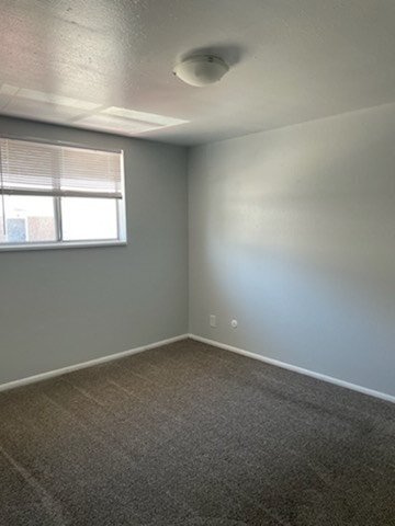 Building Photo - 8576 S 300 E