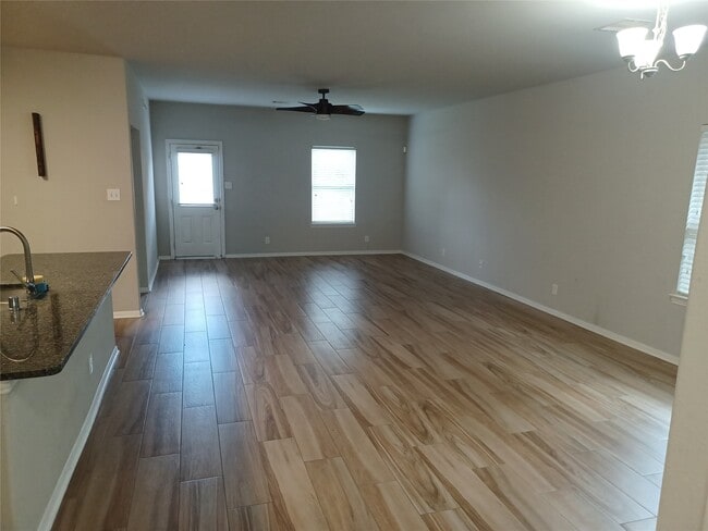 Building Photo - 7707 Retama Terrace Ln