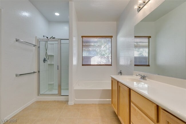 Building Photo - 4013 Gliding Gulls Ave