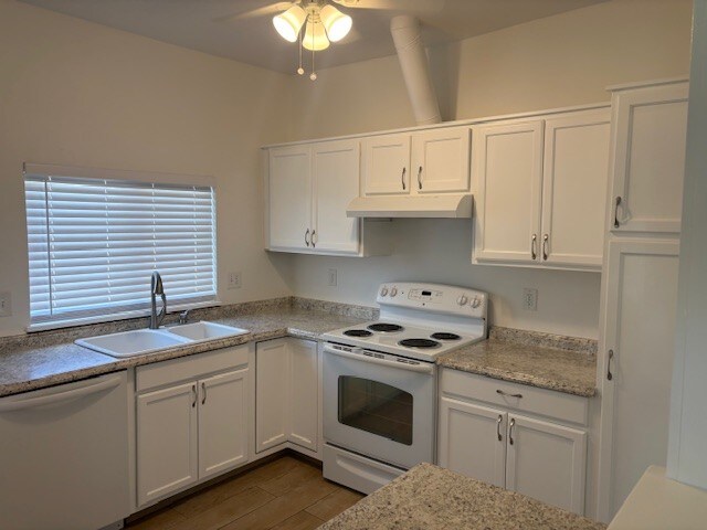 Building Photo - 725 E Princeton Ave