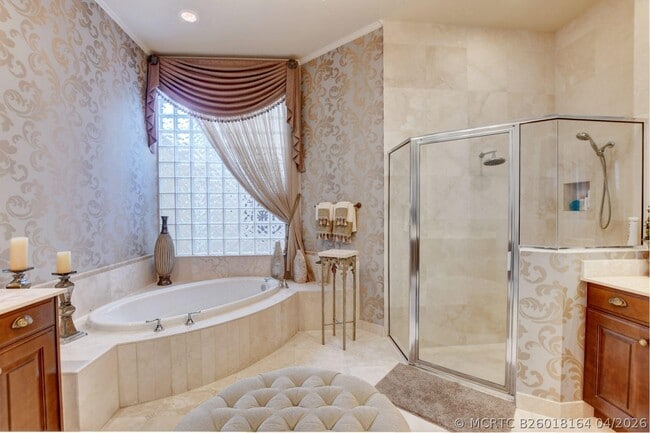 Building Photo - 17739 Lake Azure Way
