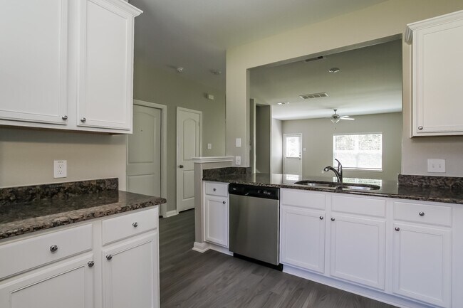 Building Photo - 23079 Bellini Dr