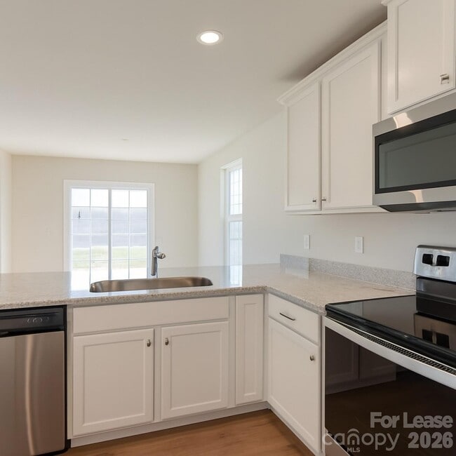 Building Photo - 9354 Creedmore Hills Dr