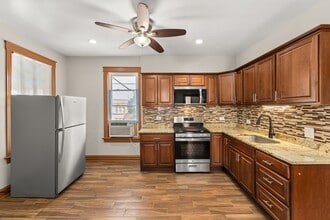 Building Photo - 4104 W 24th Pl