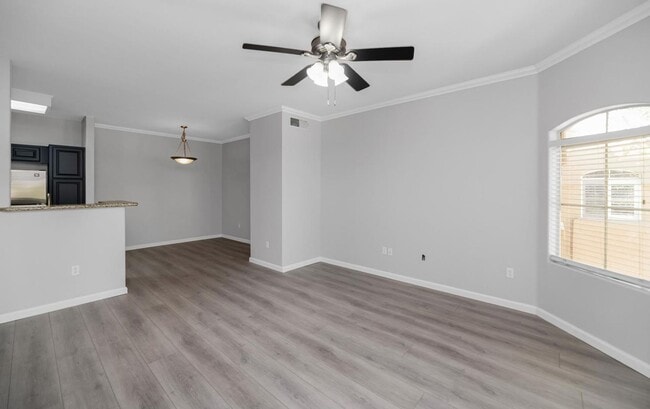 Building Photo - 5335 E Shea Blvd