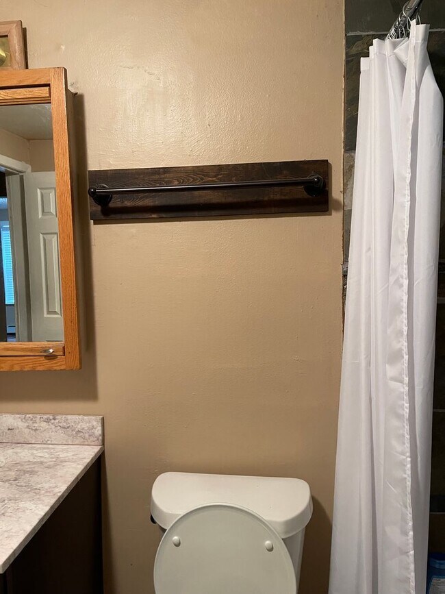 Building Photo - 2 bedroom 1 bath in Canon City