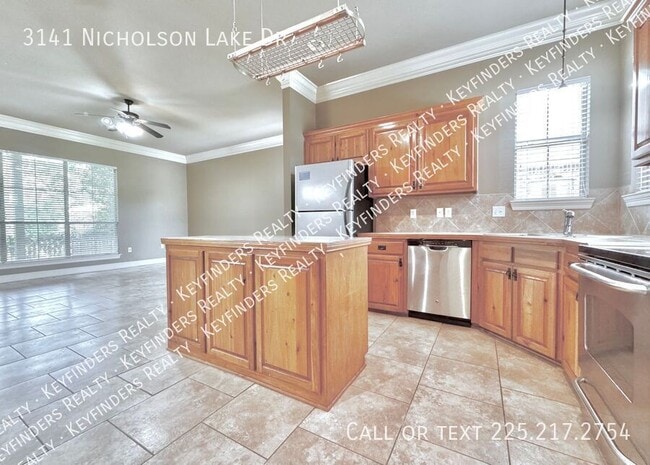 Building Photo - 3141 Nicholson Lake Dr