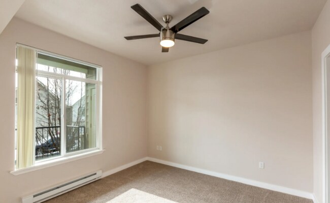 Building Photo - 22855 E Country Vista Dr