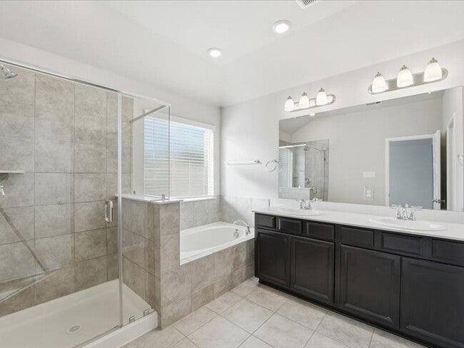 Building Photo - 10105 Waterwall Ln