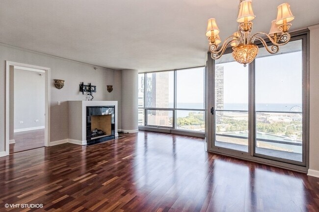Building Photo - 420 E Waterside Dr