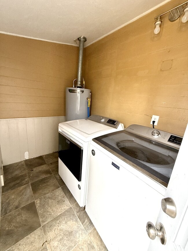 Building Photo - 1218 G St NW