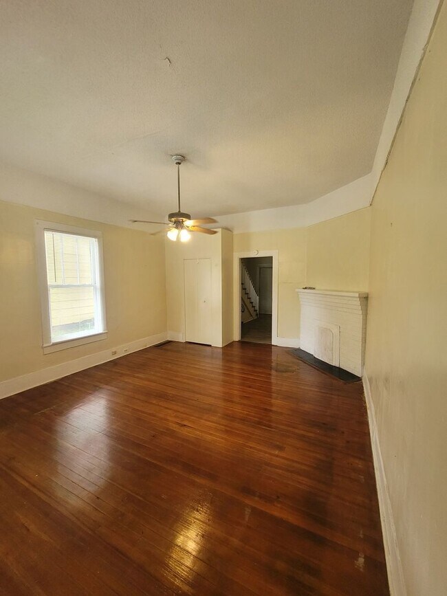 Building Photo - tryon221