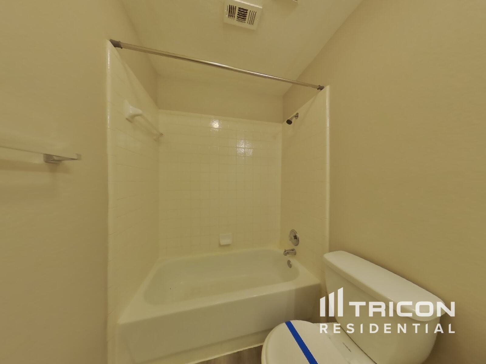 Building Photo - 6733 Bear Hollow Ct