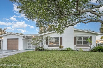 Building Photo - 4320 Beacon Ave