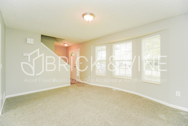 Building Photo - 2839 Beal Dr