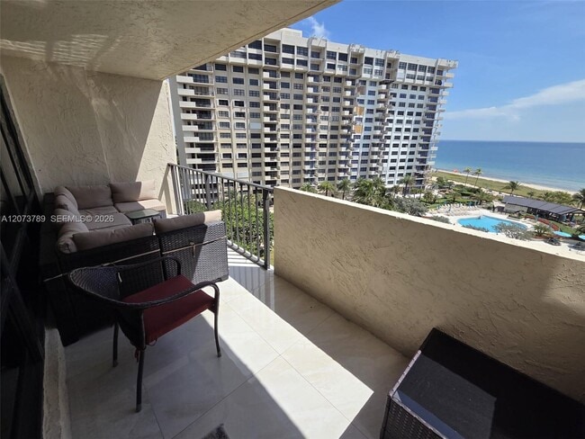 Building Photo - 4900 N Ocean Blvd