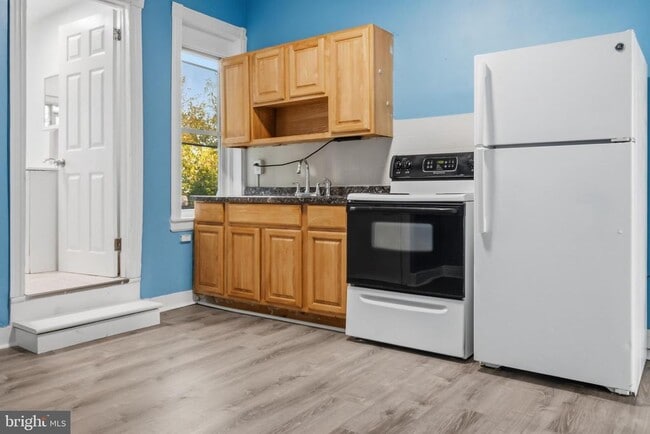 Building Photo - 3545 N 11th St