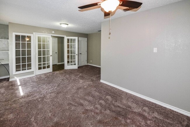 Building Photo - 1307 Linda Spur
