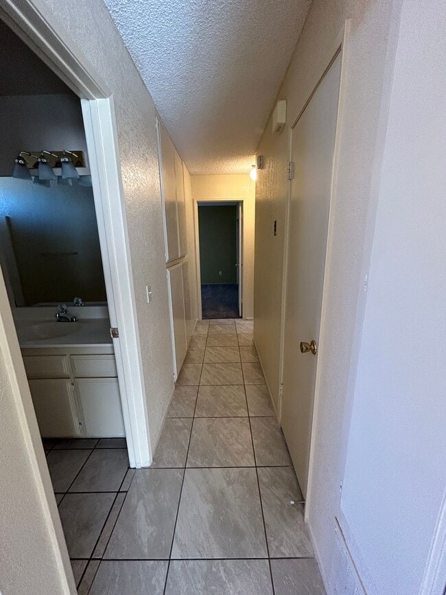 Building Photo - COMING SOON!  3 Bedroom 2 bath Home in Chocolate Drop Area of 29 Palms