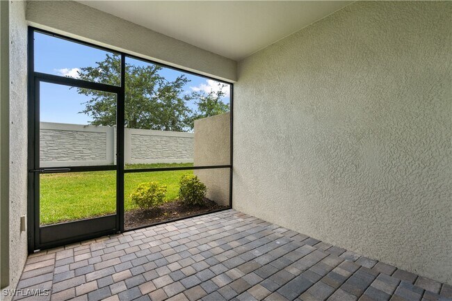 Building Photo - 4348 Lemongrass Dr