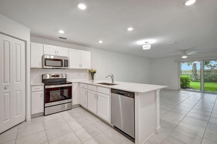 Building Photo - 6851 Broadwater Ln