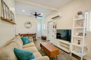 Building Photo - 172 Landale Ln