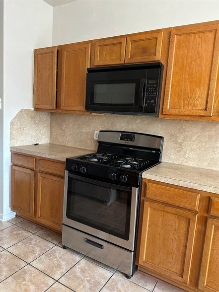 Building Photo - 15931 Winston Point Ln