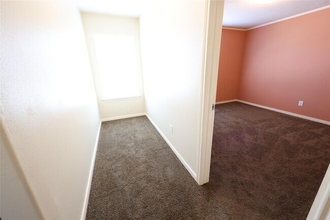 Building Photo - 934 Seabourne Meadow Dr
