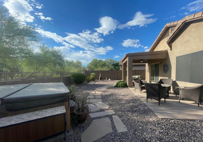 Building Photo - 2 Bed 2 Bath Seasonal Rental in Anthem at Merrill Ranch!