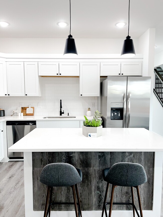 Building Photo - 126 Parris Bridge Rd