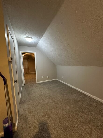 Building Photo - 132 Fox Ridge Dr