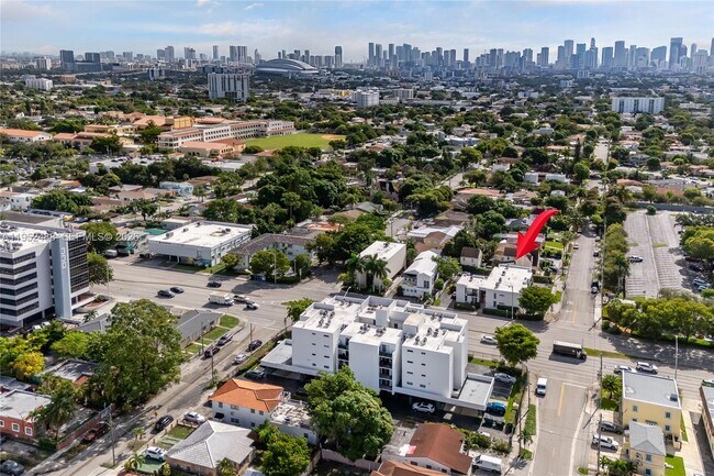 Building Photo - 455 SW 27th Ave