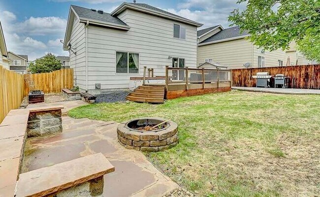 Building Photo - Beautifully Remodeled 3 Bed/3 Bath Home in Stetson Hills