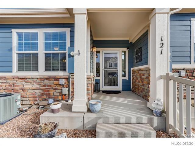 Building Photo - 121 S McGregor Cir