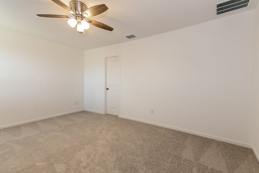 Building Photo - 1809 Javelina St