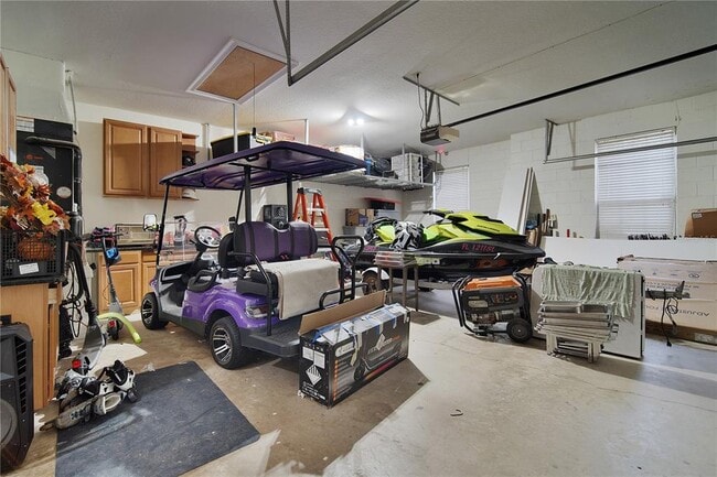 Building Photo - 1057 Island Pointe Dr