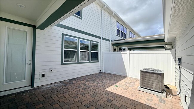 Building Photo - 4557 ORCHARD VIEW Aly