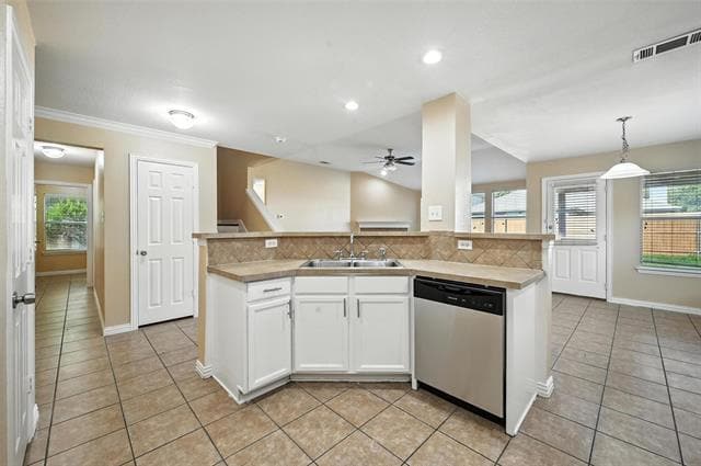 Building Photo - 224 Bluefinch Dr