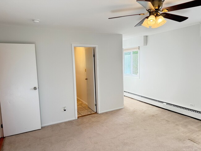 Building Photo - 4602 Sycamore Ln