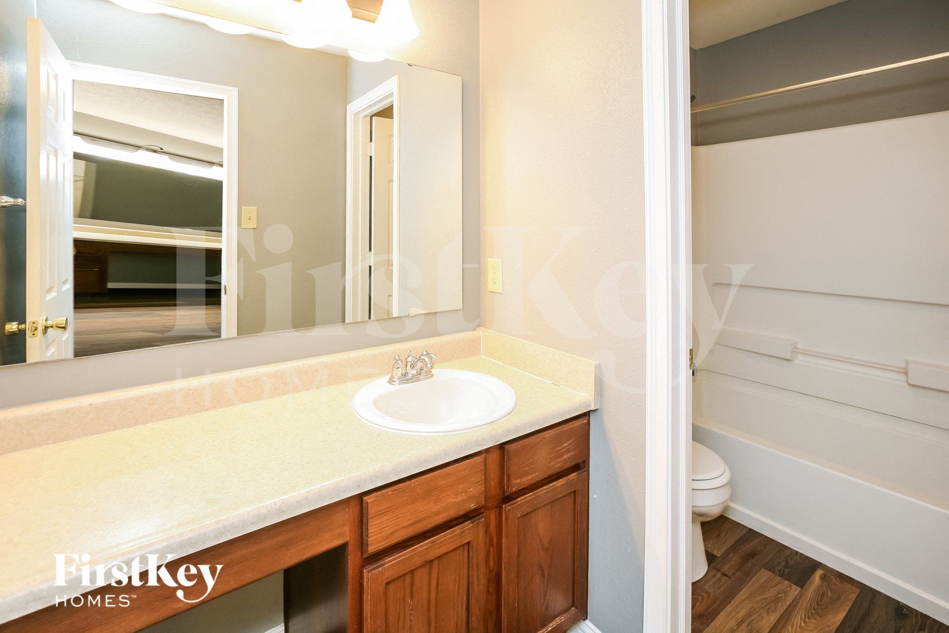 Building Photo - 6670 Eagle Crossing Blvd