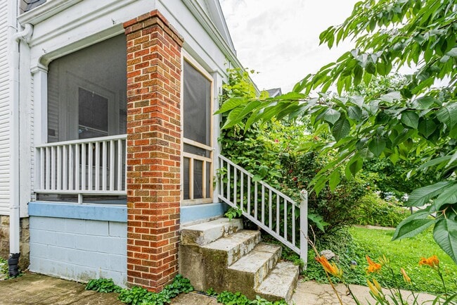 Building Photo - 174 W Weber Rd