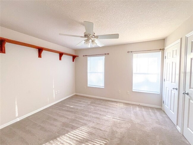 Building Photo - 2306 SW 42nd Dr